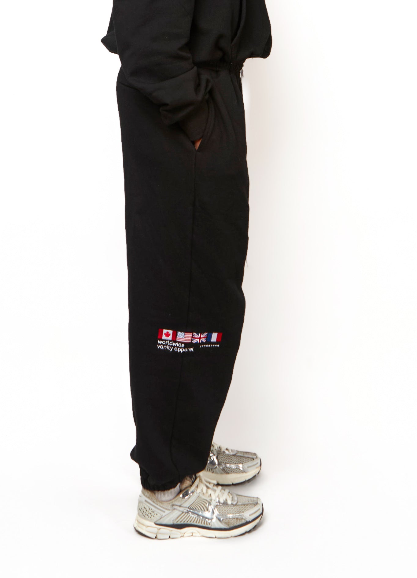 Essential relaxed sweatpants