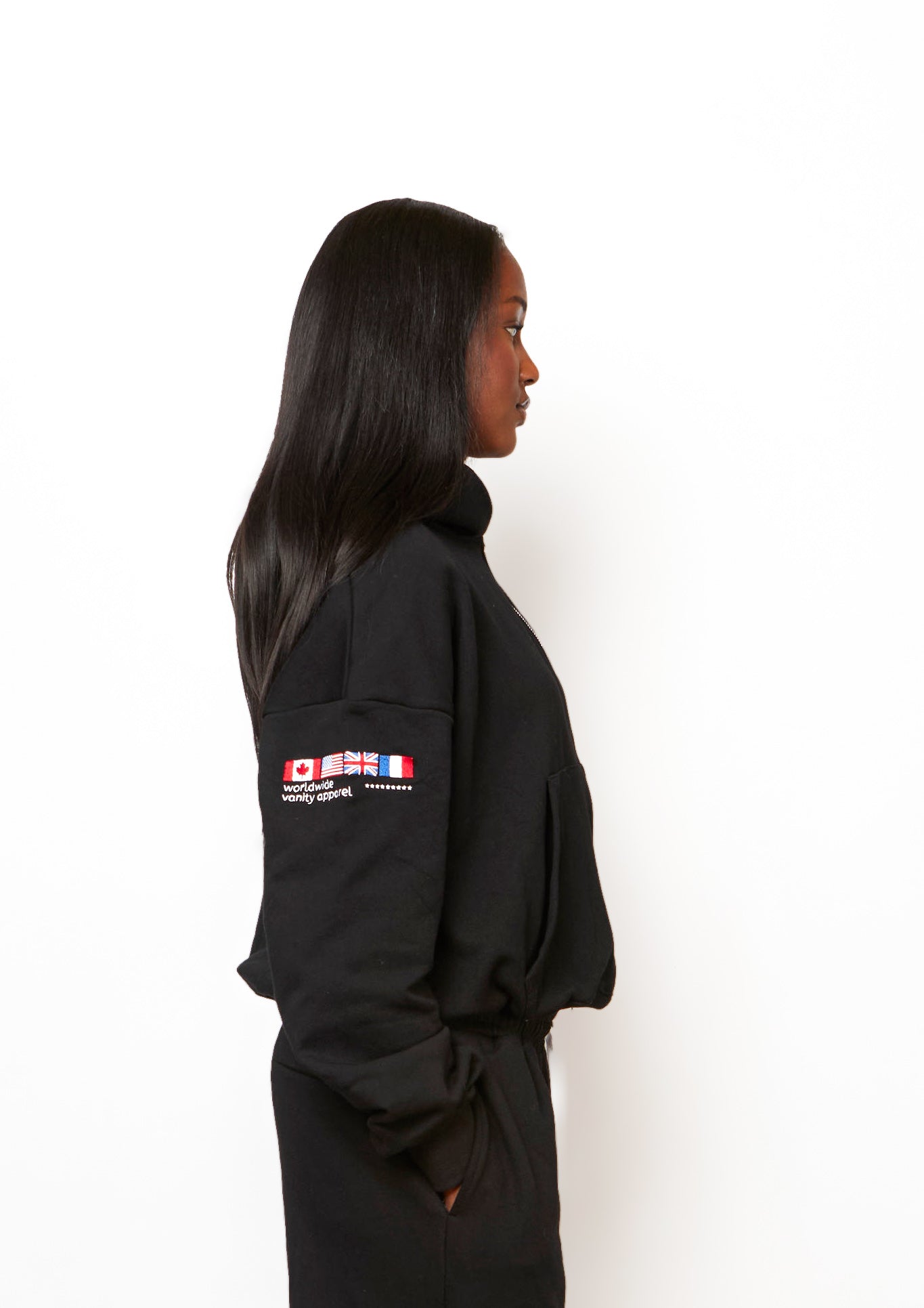 Essential black zipper (with flags)